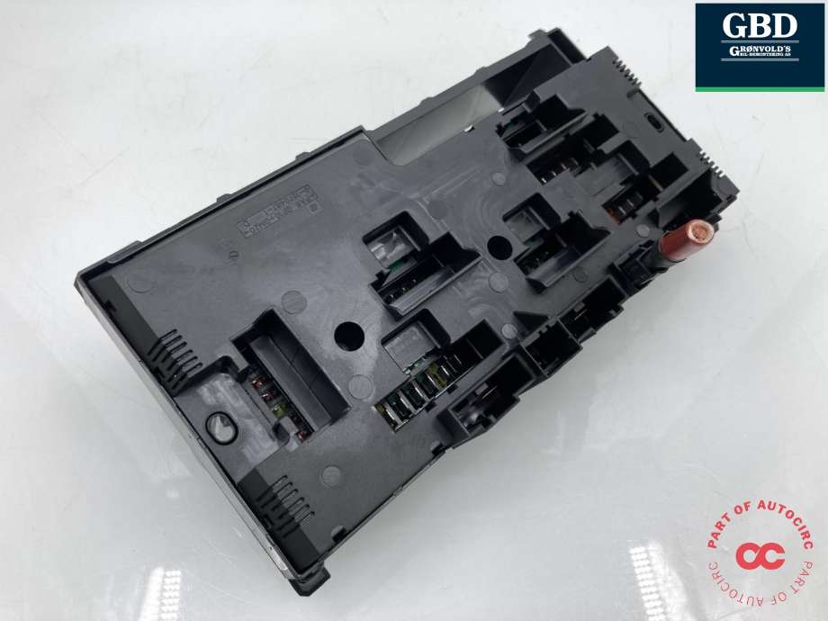 Sikringsboks til BMW X4 2014-2018 (F26) (F26) (|3-1703344-4)