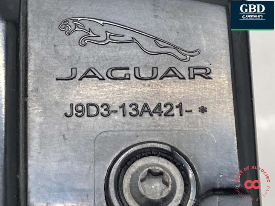 Baklykt venstre indre til Jaguar I-PACE 2018-->>  (453123486|J9D313A421CD|T4K1834| J9D313A421CB)