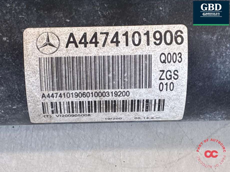 Mellomaksel fremre til Mercedes Vito 2014-->> (W447) (W447) (A 447 410 19 06|)