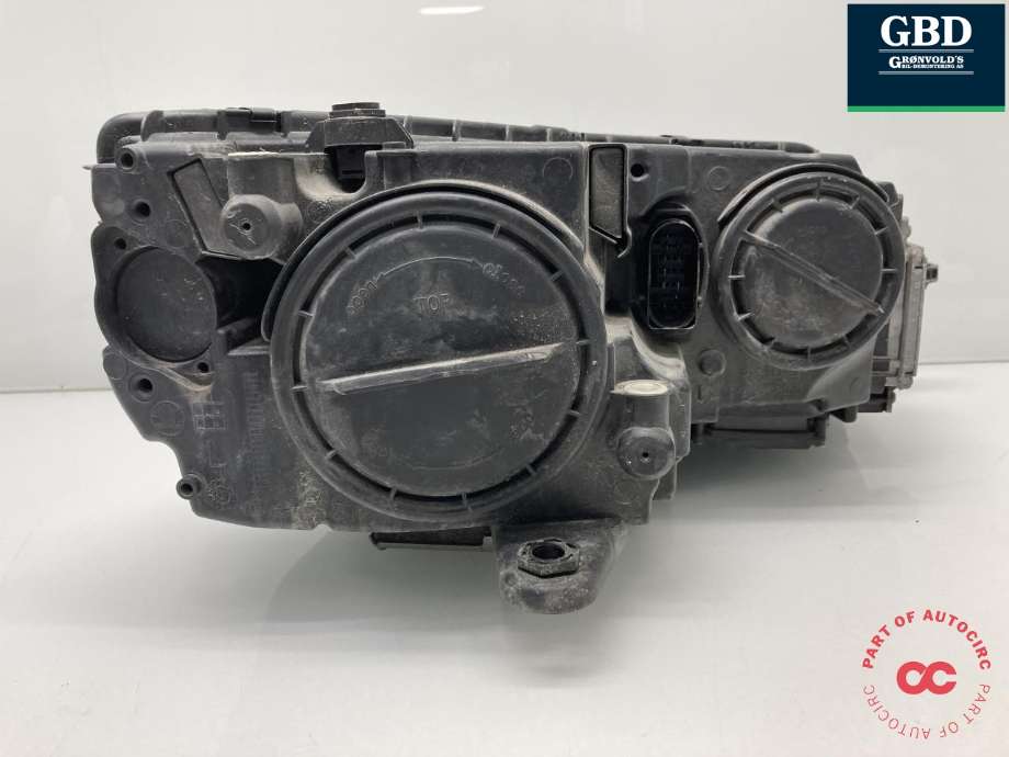 Frontlykt venstre xenon til Škoda Octavia 2013-2016 (Type III, Fase 1)  (5E1 941 017 B|5E1 941 015 B 12S|)