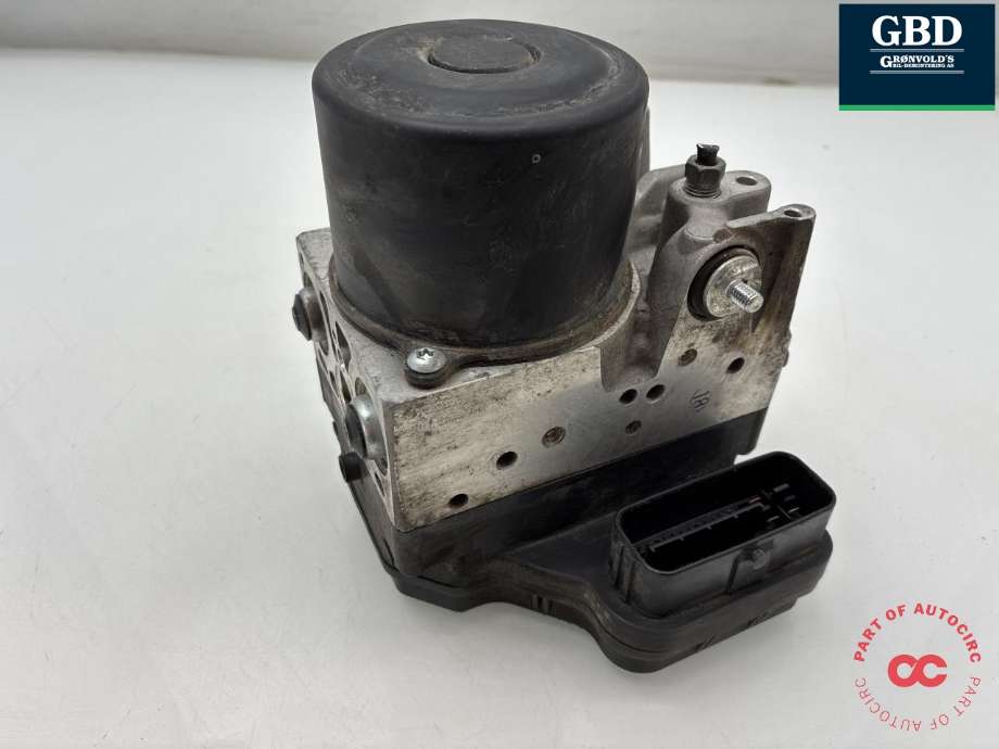 ABS sentral til Toyota RAV4, 2000-2006 (Type II)  (4405042080)