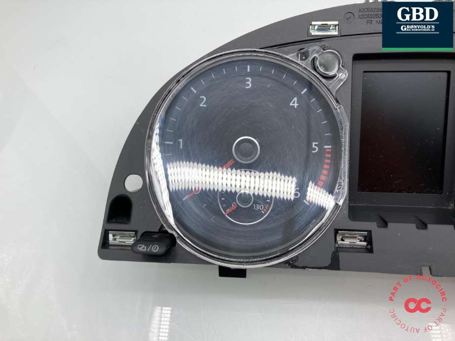 Instrumentpanel til VW Passat 2011-2015 (B7) (B7) (3AA 920 870 P|3AA 920 870 PX|)