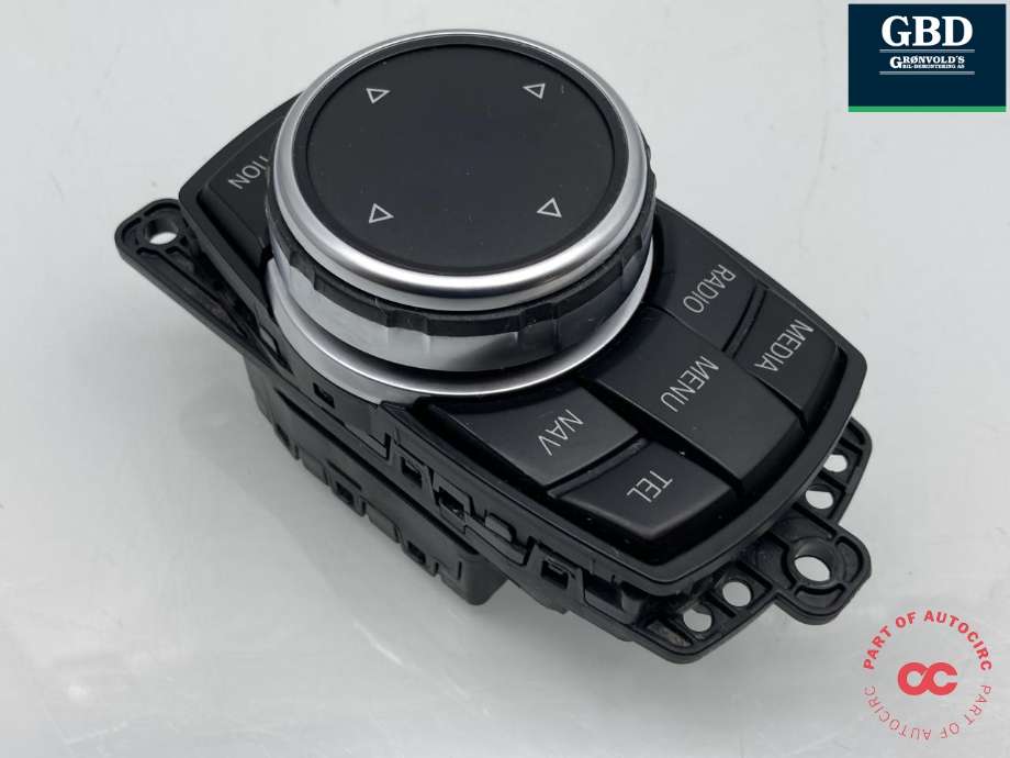 Bilstereo navigasjon betjeningspanel til BMW X4 2014-2018 (F26) (F26) (|6582 9350723-02)
