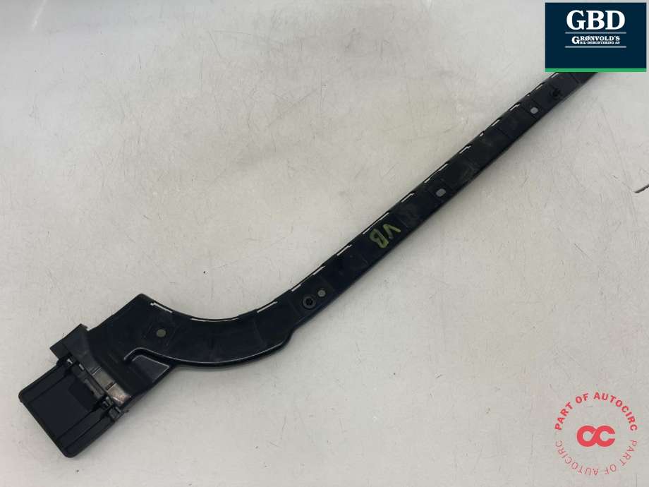 Støtfanger bak feste til Mercedes Vito 2014-->> (W447) (W447) (A 447 880 04 12|)