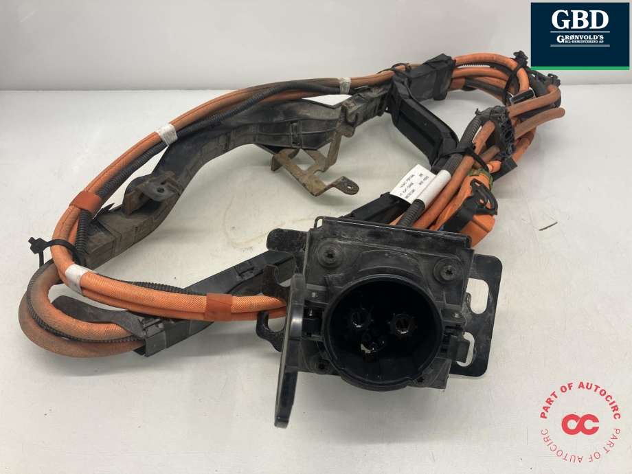 Batterilader inntak/luke til Peugeot Partner 2015-2019 (Type II, Fase 2) (YAZAKI|98 076 114 80|)