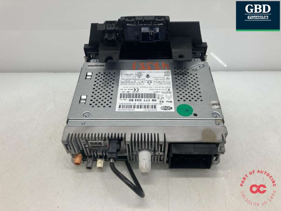 Bilstereo navigasjon til Peugeot Partner 2015-2019 (Type II, Fase 2)  (MAGNETI MARELLI|16 227 941 80|16 808 174 80|98 177 044 80)