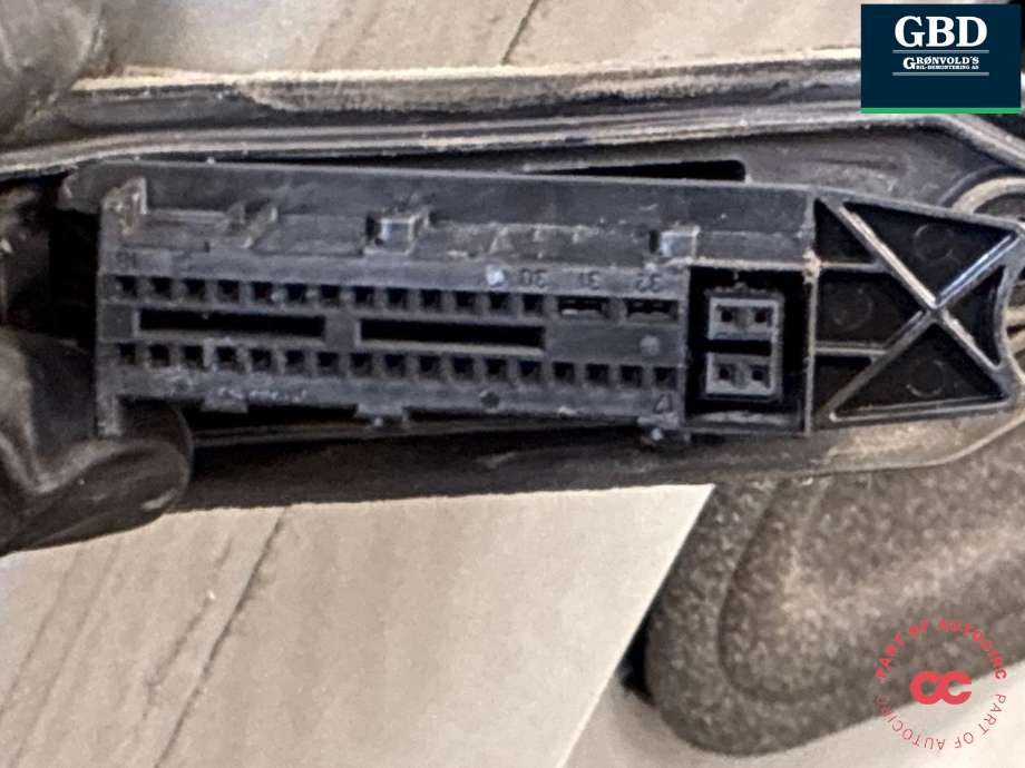 Dør høyre foran til BMW X5 2007-2013 (E70) (E70) (41 51 7 211 424|)