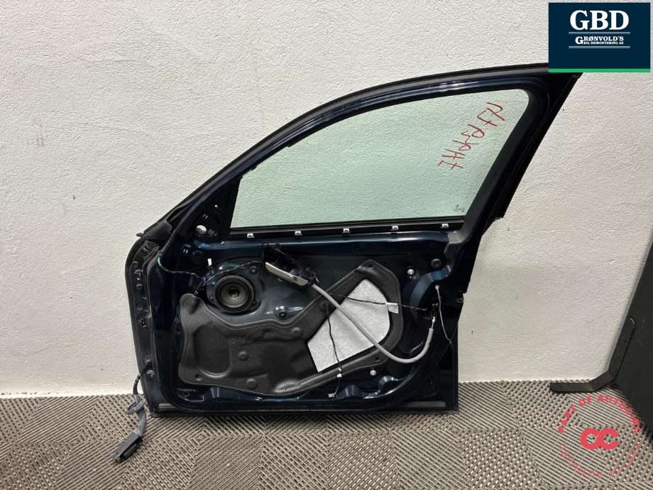 Dør høyre foran til BMW 1-Serie 2011-2015 (Fase 1) (F20/F21) (F20/F21) (41 00 9 628 760|41 00 7 284 512|)