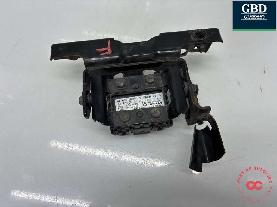 Sensor radar til Nissan Qashqai 2014-2021 (Type II) (284384EJ0E|284384EJ0D|28438 4EJOD)