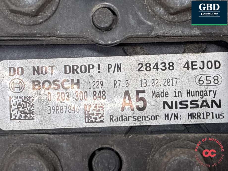 Sensor radar til Nissan Qashqai 2014-2021 (Type II) (284384EJ0E|284384EJ0D|28438 4EJOD)