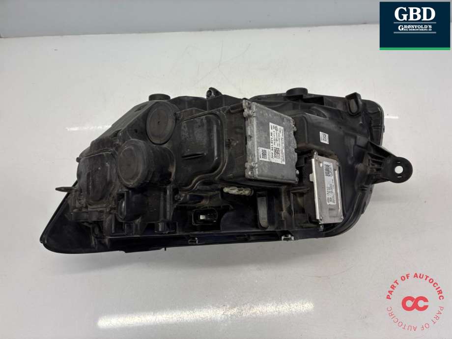Frontlykt høyre full-LED til VW Transporter / Caravelle 2015-2019 (T6) (T6) (VALEO|7E1 941 774|7E1 941 036|90079563)