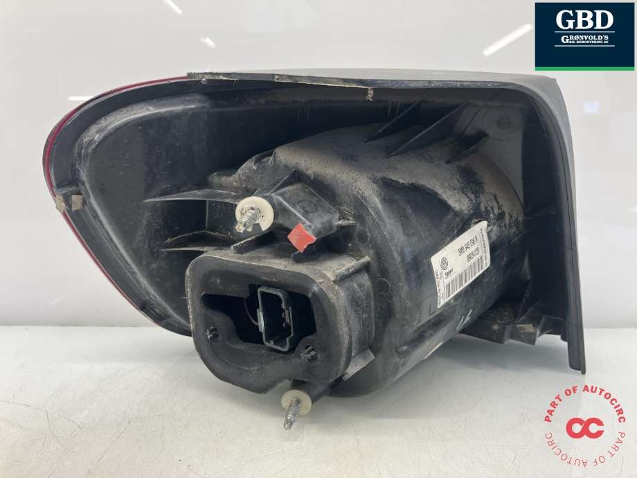 Baklykt høyre ytre til VW Golf, Plus/Cross 2009-2013 (Fase 2)  (VALEO|5M0 945 096 S|5M0 945 096 R|89034129)