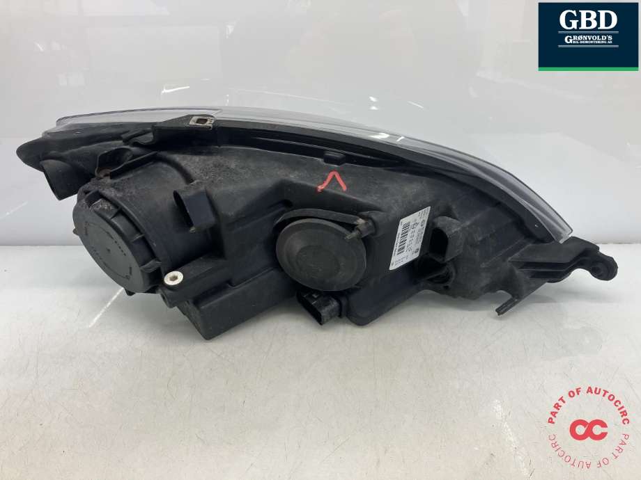 Frontlykt venstre halogen til VW Golf, Plus/Cross 2009-2013 (Fase 2)  (HELLA|5M1 941 005 G|1EE 009 948-01|)