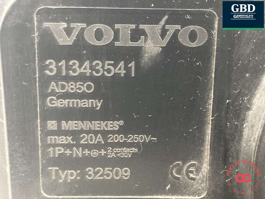 Batterilader inntak/luke til Volvo V60/V60 CC 2013-2018 (Type I, Fase 2)  (MENNEKES|30659378|31343541|32509)