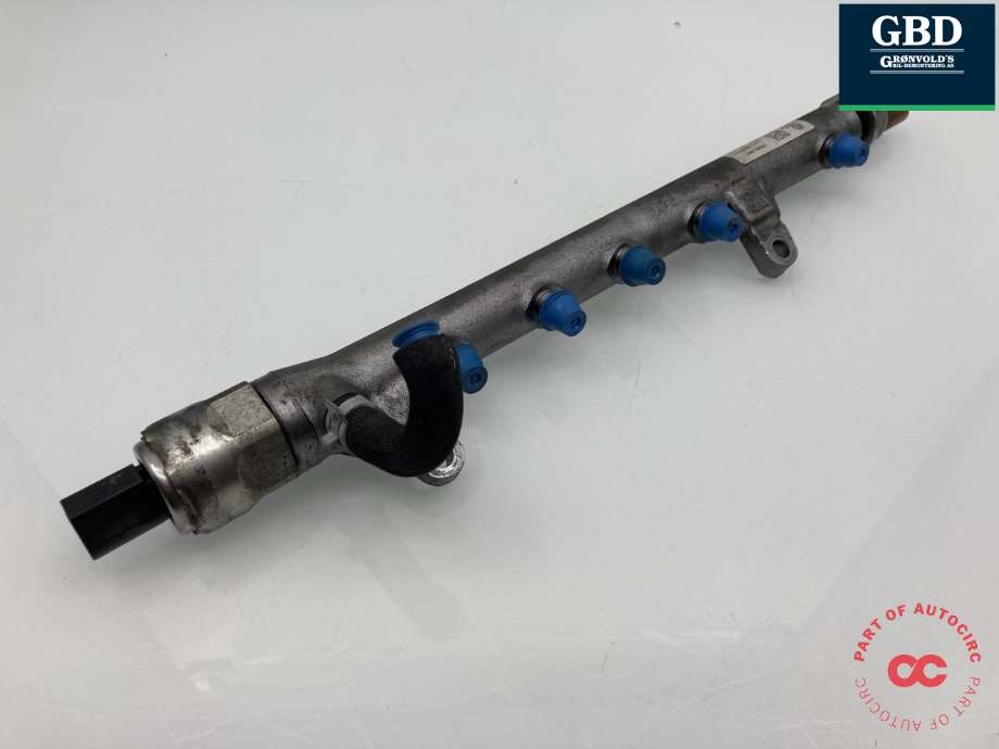 Dyseskinne (fuelrail) til VW Passat 2011-2015 (B7) (B7) (03L 130 089 AA|)