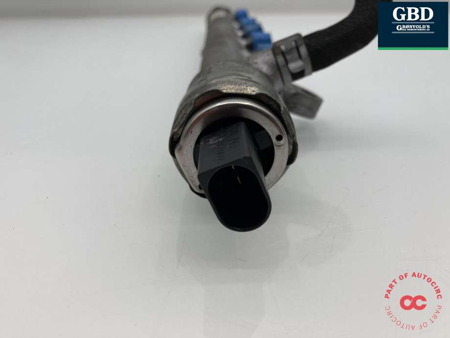 Dyseskinne (fuelrail) til VW Passat 2011-2015 (B7) (B7) (03L 130 089 AA|)