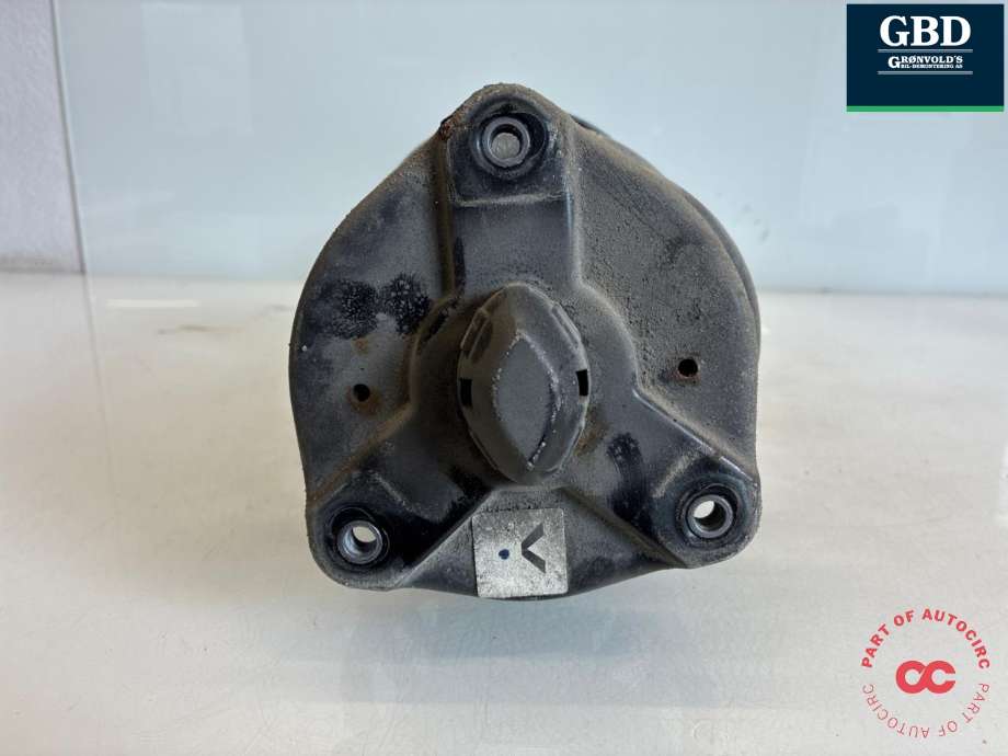 Fjærbein venstre foran til Mercedes Vito 2014-->> (W447) (W447) (A 447 320 04 00|A 447 320 35 00|)