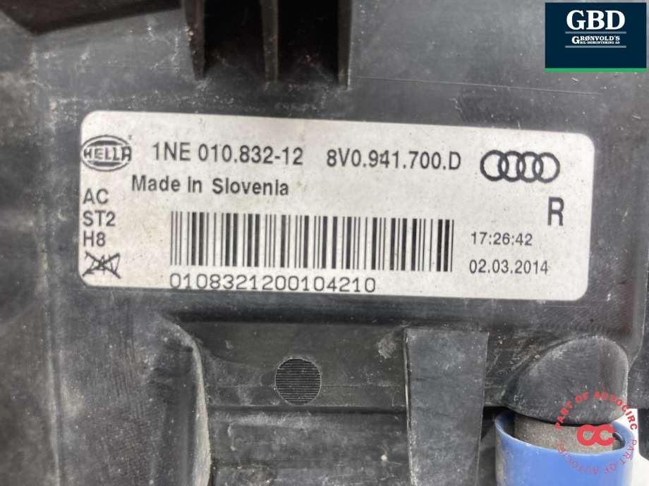 Tåkelykt høyre foran til Audi A3 2012-2016 (Type III, Fase 1)  (8V0 941 700 J|8V0 941 700 D|)