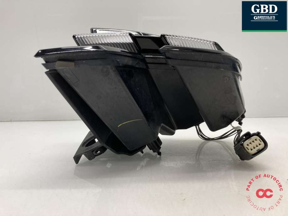 Baklykt høyre ytre til Ford Mustang Mach-e 2020-->>  (2626086|LJ8B-13404-AG|)