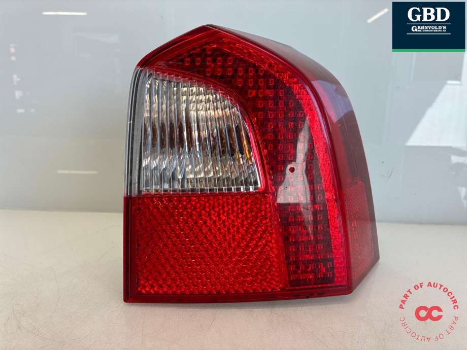 Baklykt høyre ytre til Volvo V70 2007-2013 (Type III, Fase 1) (31395073|31276840|)