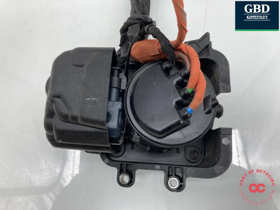 Batterilader inntak/luke til Volvo XC90 2015-2025 (Type II)  (32340092|32340092-005|)
