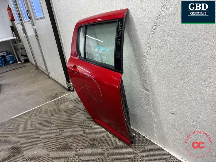 Dør høyre bak til Suzuki Swift 2005-2010  (6800363J00|)