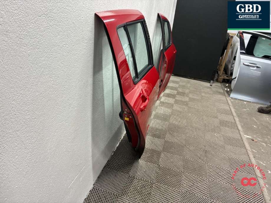 Dør høyre bak til Suzuki Swift 2005-2010  (6800363J00|)