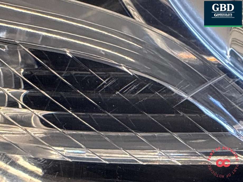 Frontlykt høyre xenon til Toyota Avensis 2009-2015 (Type III, Fase 1) (8113005370|)