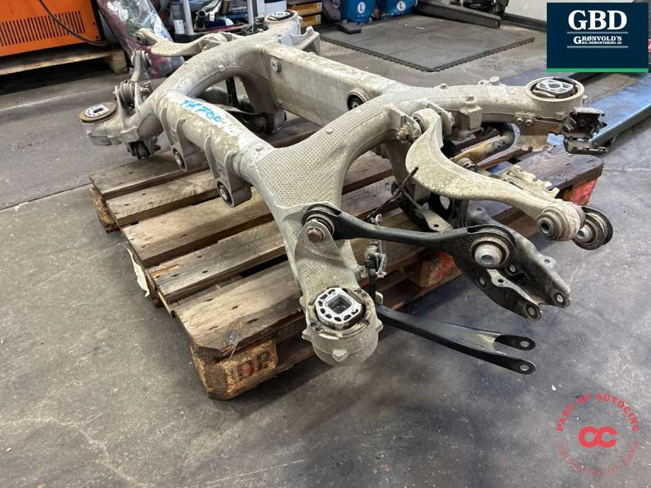 Travers bak til BMW X5 2018-->> (G05) (G05) (33 31 6 896 369|)