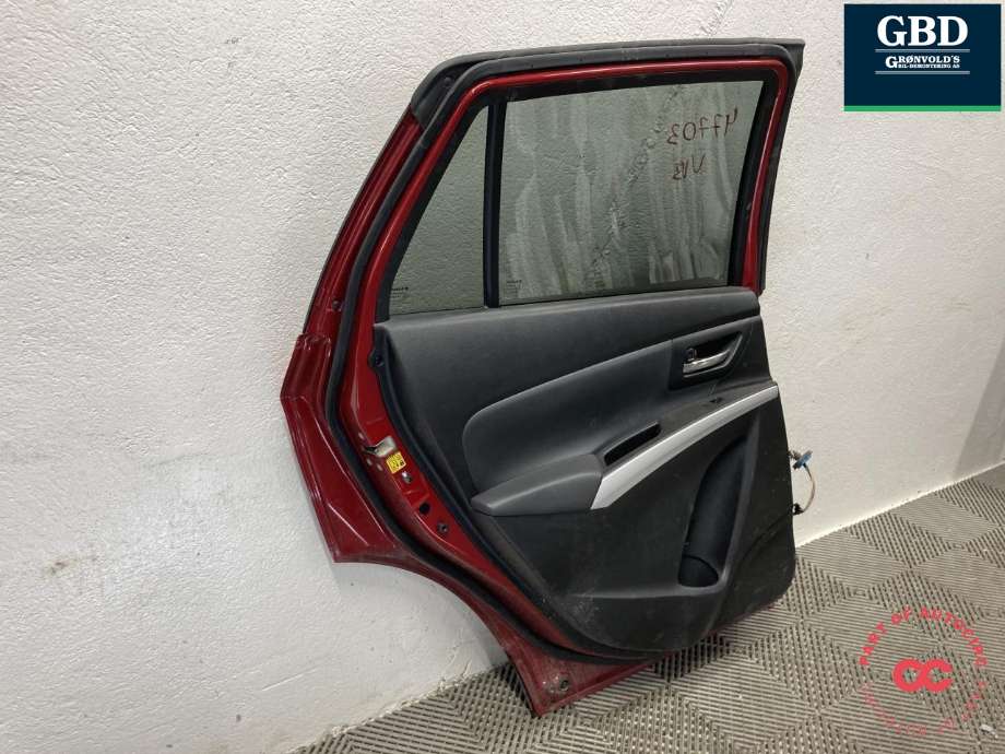 Dør venstre bak til Suzuki SX4 S-CROSS 2013-->> (Type II) (68004-61M01-000|)
