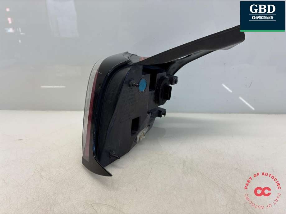 Baklykt høyre ytre til Tesla Model 3 2018-2023 (Fase 1) (1077400-00-C|)