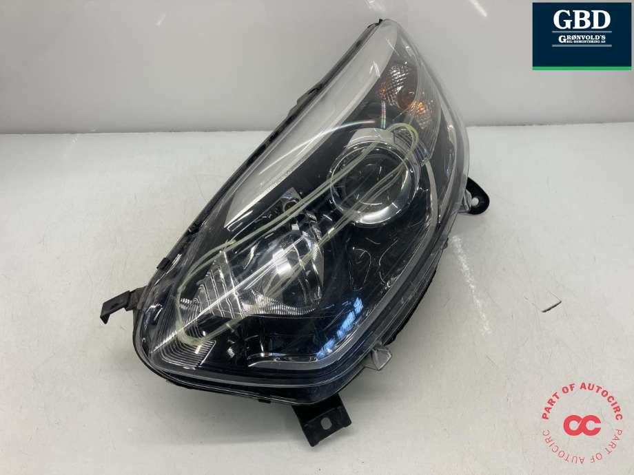 Frontlykt venstre halogen til Renault Captur 2013-2020 (Type I)  (AUTOMOTIVE LIGHTING|260603859R|260600953R|0 301 281 211.00)