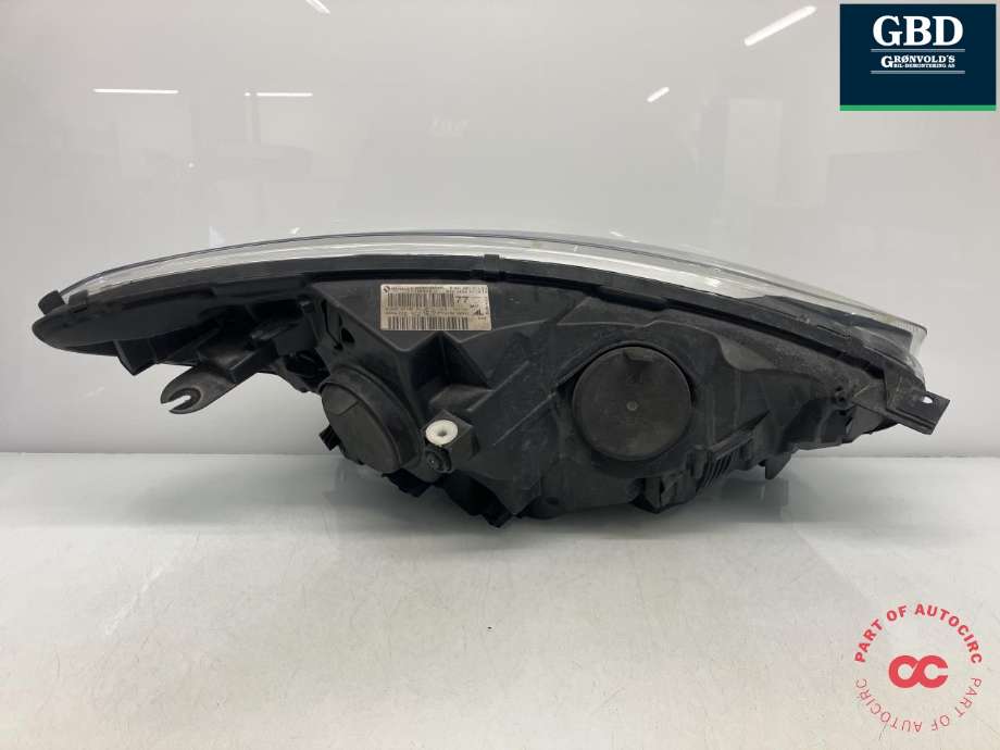 Frontlykt venstre halogen til Renault Captur 2013-2020 (Type I)  (AUTOMOTIVE LIGHTING|260603859R|260600953R|0 301 281 211.00)