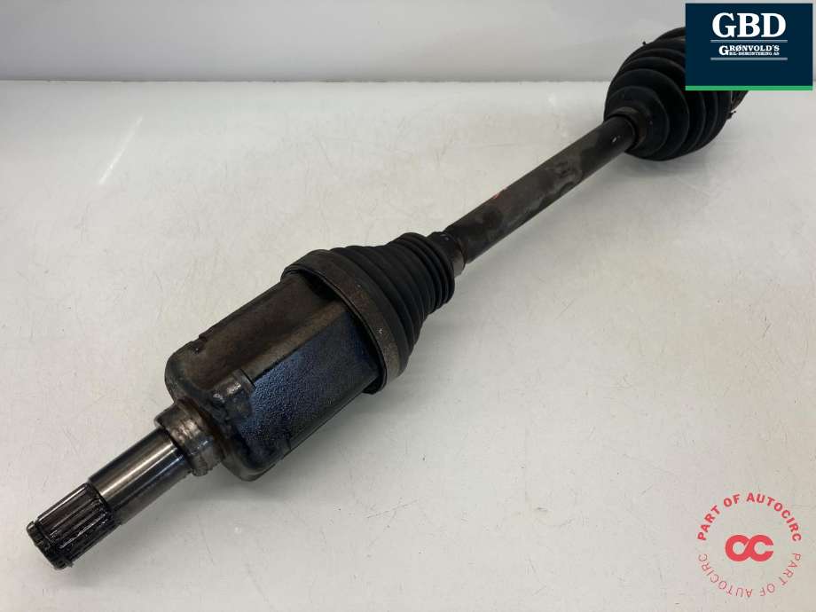Drivaksel venstre foran, diesel/automat til Mercedes Vito 2014-->> (W447) (W447) (A 447 330 64 00|)