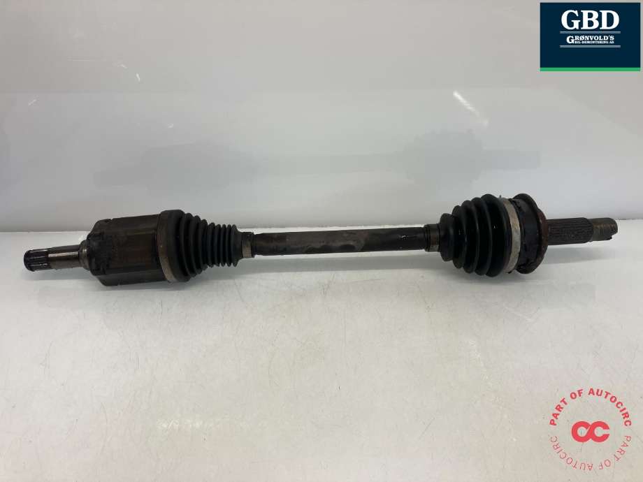 Drivaksel venstre foran, diesel/automat til Mercedes Vito 2014-->> (W447) (W447) (A 447 330 64 00|)