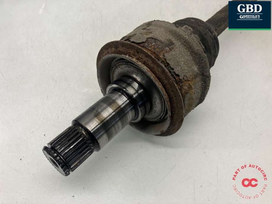 Drivaksel venstre bak, diesel/automat til Mercedes C-Klasse 2007-2011 (Fase 1) (W204) (W204) (A 204 350 84 23|A 204 350 21 10|)