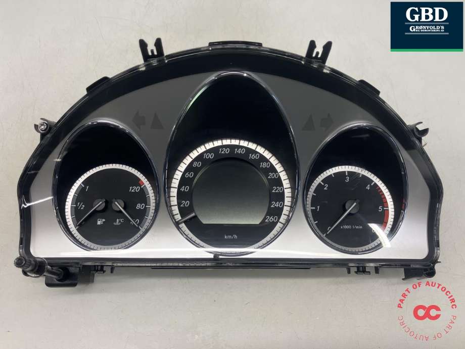 Instrumentpanel til Mercedes C-Klasse 2007-2011 (Fase 1) (W204) (W204) (A 204 900 44 00|A 204 440 02 11|A2C53322066)