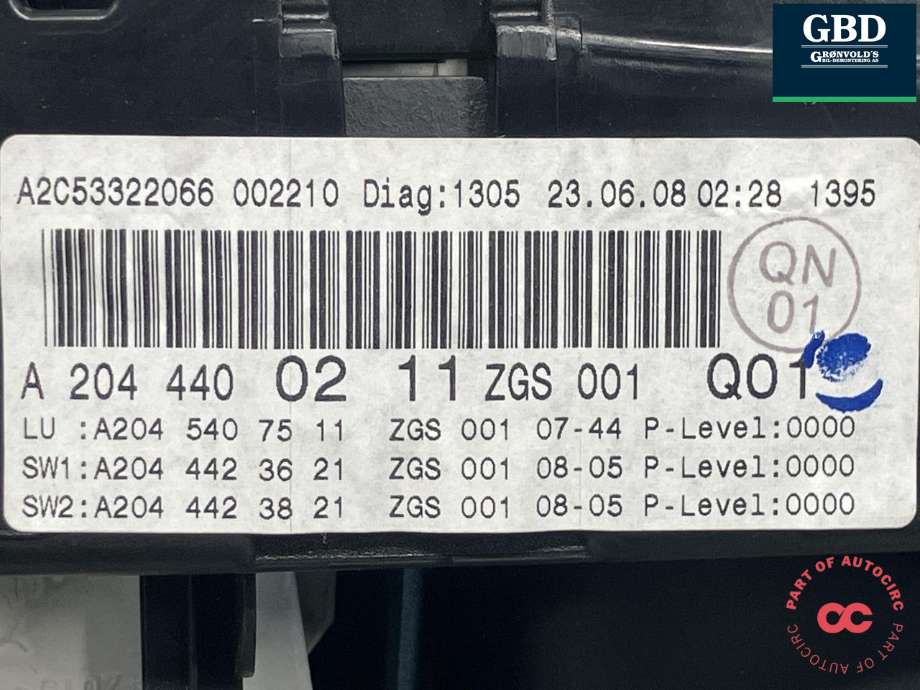 Instrumentpanel til Mercedes C-Klasse 2007-2011 (Fase 1) (W204) (W204) (A 204 900 44 00|A 204 440 02 11|A2C53322066)