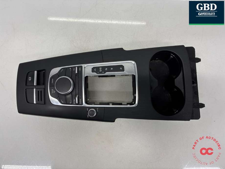 Innredning, Konsoll til Audi A3, 2012-2016 (Type III, Fase 1) (8V1 864 261 G 6PS)
