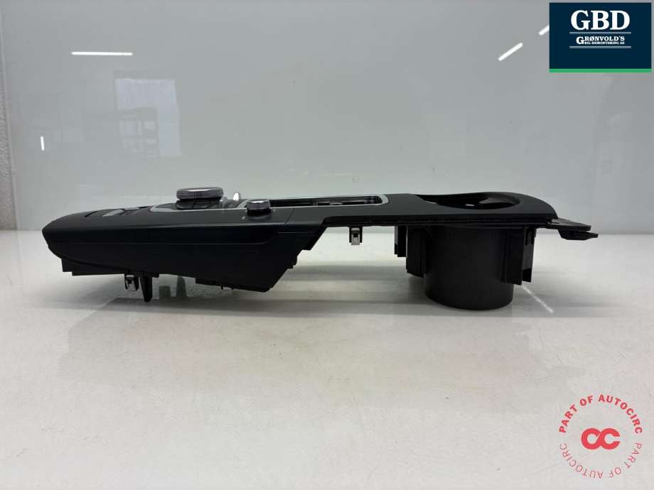 Innredning, Konsoll til Audi A3 2012-2016 (Type III, Fase 1) (8V1 864 261 G 6PS|8V1 864 261 C 6PS|8V1 864 261 C)