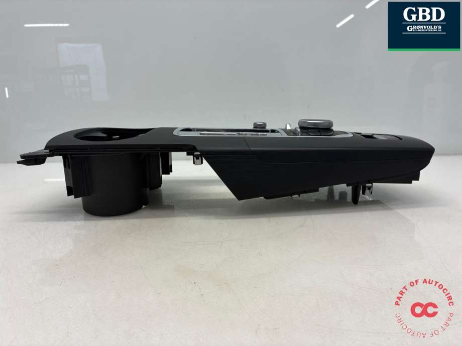 Innredning, Konsoll til Audi A3 2012-2016 (Type III, Fase 1) (8V1 864 261 G 6PS|8V1 864 261 C 6PS|8V1 864 261 C)