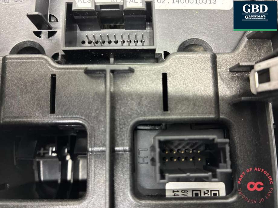 Innredning, Konsoll til Audi A3 2012-2016 (Type III, Fase 1) (8V1 864 261 G 6PS|8V1 864 261 C 6PS|8V1 864 261 C)