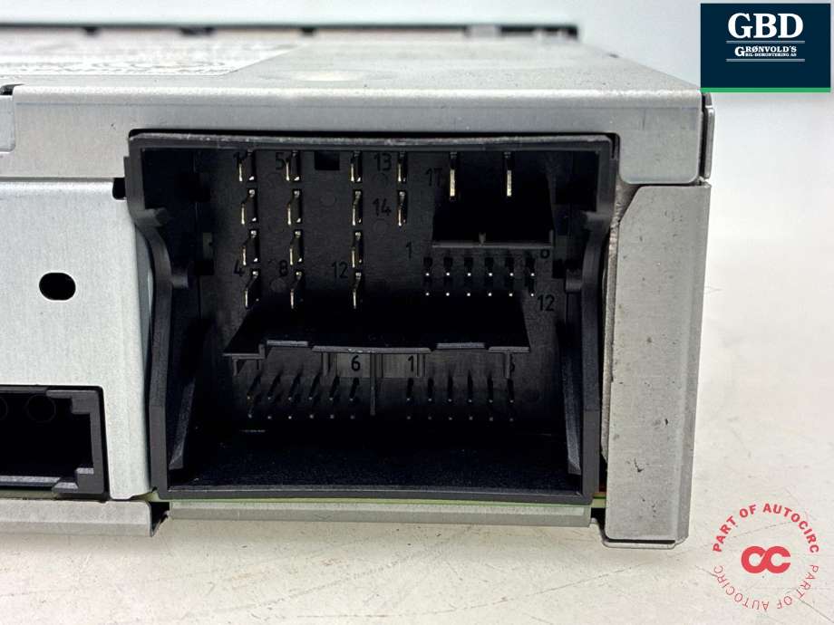 Bilstereo navigasjon spiller til Škoda Octavia 2013-2016 (Type III, Fase 1)  (5E0 035 874 A  WHS|5E0 035 874 A|)