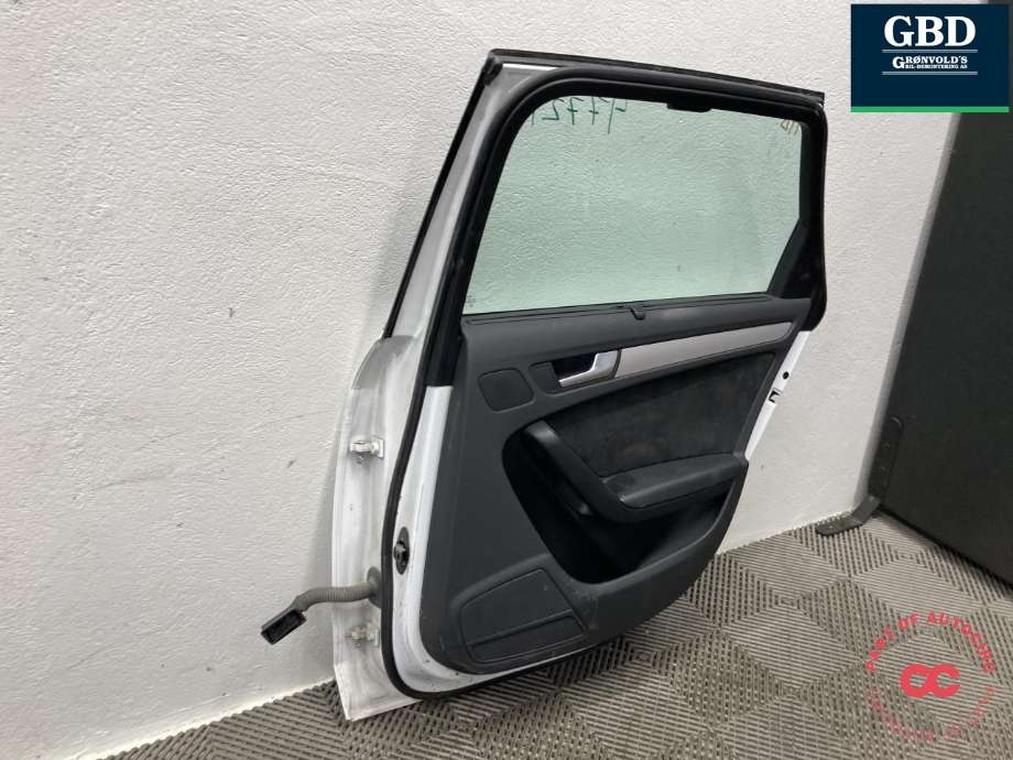 Dør høyre bak til Audi A4 2007-2014 (Type IV) (B8) (B8) (8K9 833 052 D|)