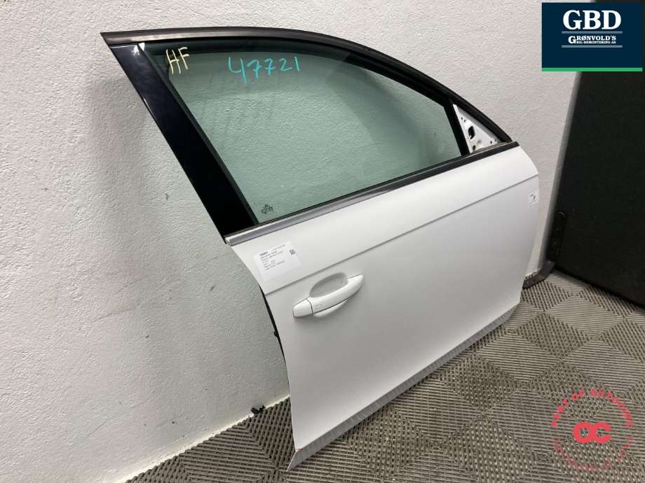 Dør høyre foran til Audi A4 2007-2014 (Type IV) (B8) (B8) (8K0 831 052 J|)