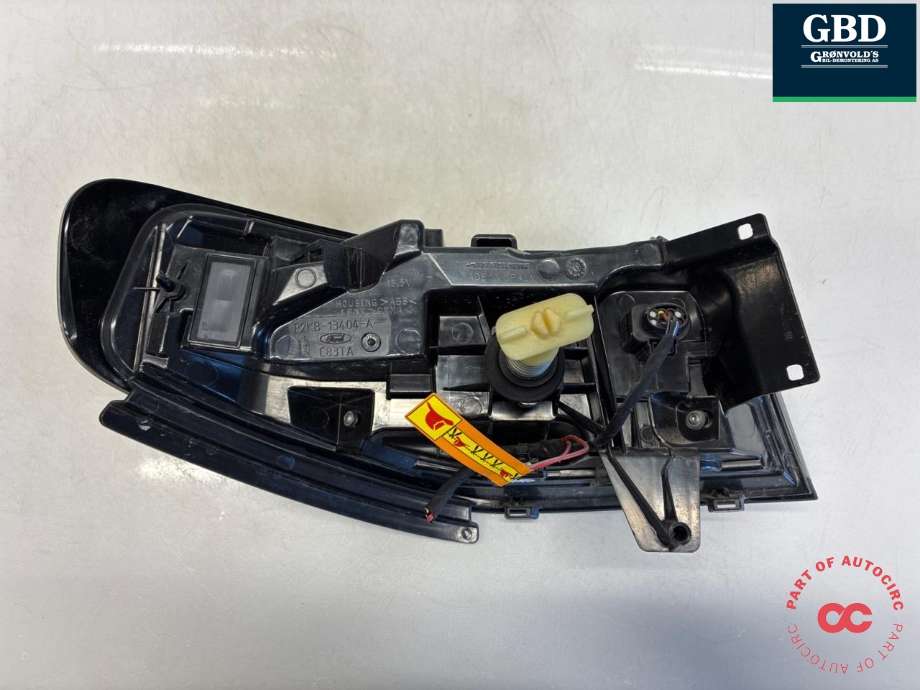 Baklykt høyre til Ford Capri 2024-->> (2805306|R2KB-13404-AD|)