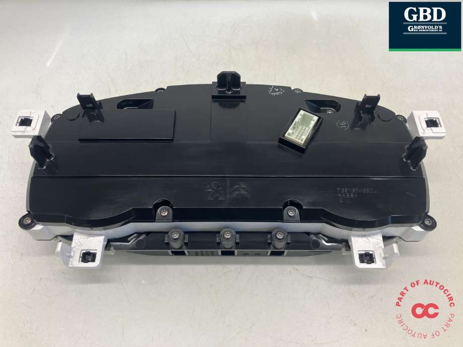Instrumentpanel til Peugeot Partner 2019-->> (Type III)  (98 311 016 80|98 697 196 80|98 659 695 80)