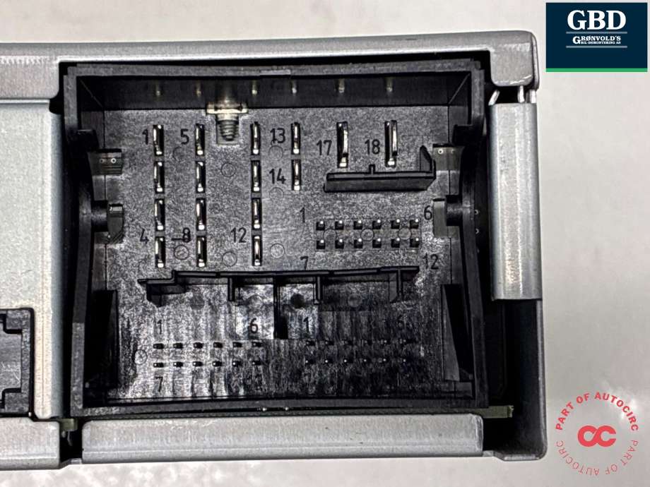 Bilstereo navigasjon spiller til Škoda Octavia 2013-2016 (Type III, Fase 1) (5Q0 035 874 A|)
