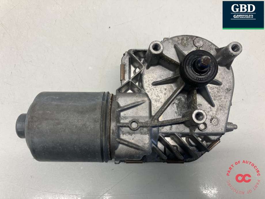 Viskermotor frontrute til Mercedes CLS 2011-2017 (C218) (C218) (BOSCH|A 212 820 12 40|1 397 220 666|)
