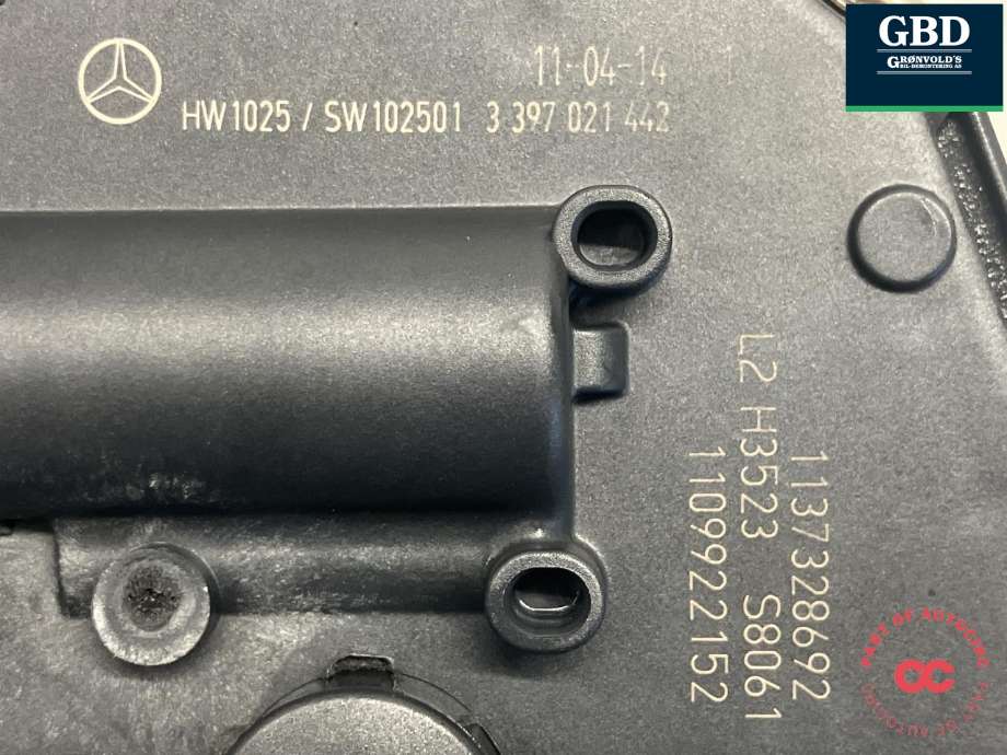 Viskermotor frontrute til Mercedes CLS 2011-2017 (C218) (C218) (BOSCH|A 212 820 12 40|1 397 220 666|)